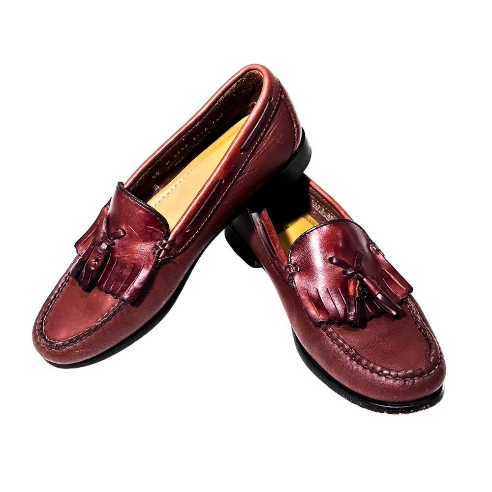G.H. Bass & Co. | VTG Women's Brown Burgundy Tassel Kiltie Leather Loafers 5.5